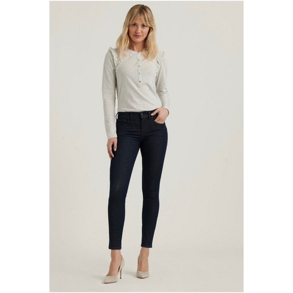 Lucky Brand Denim - Lucky Brand Mid-rise Ava super skinny jeans size 0 / 25 Dark Wash